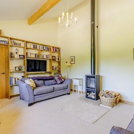 Holiday home Peaceful Pretty With Fabulous Rural Views And Open Space. New Listing